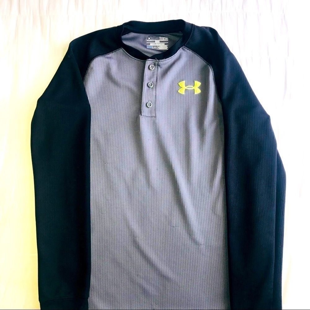 Under Armour boys 1/4 button thermal shirt